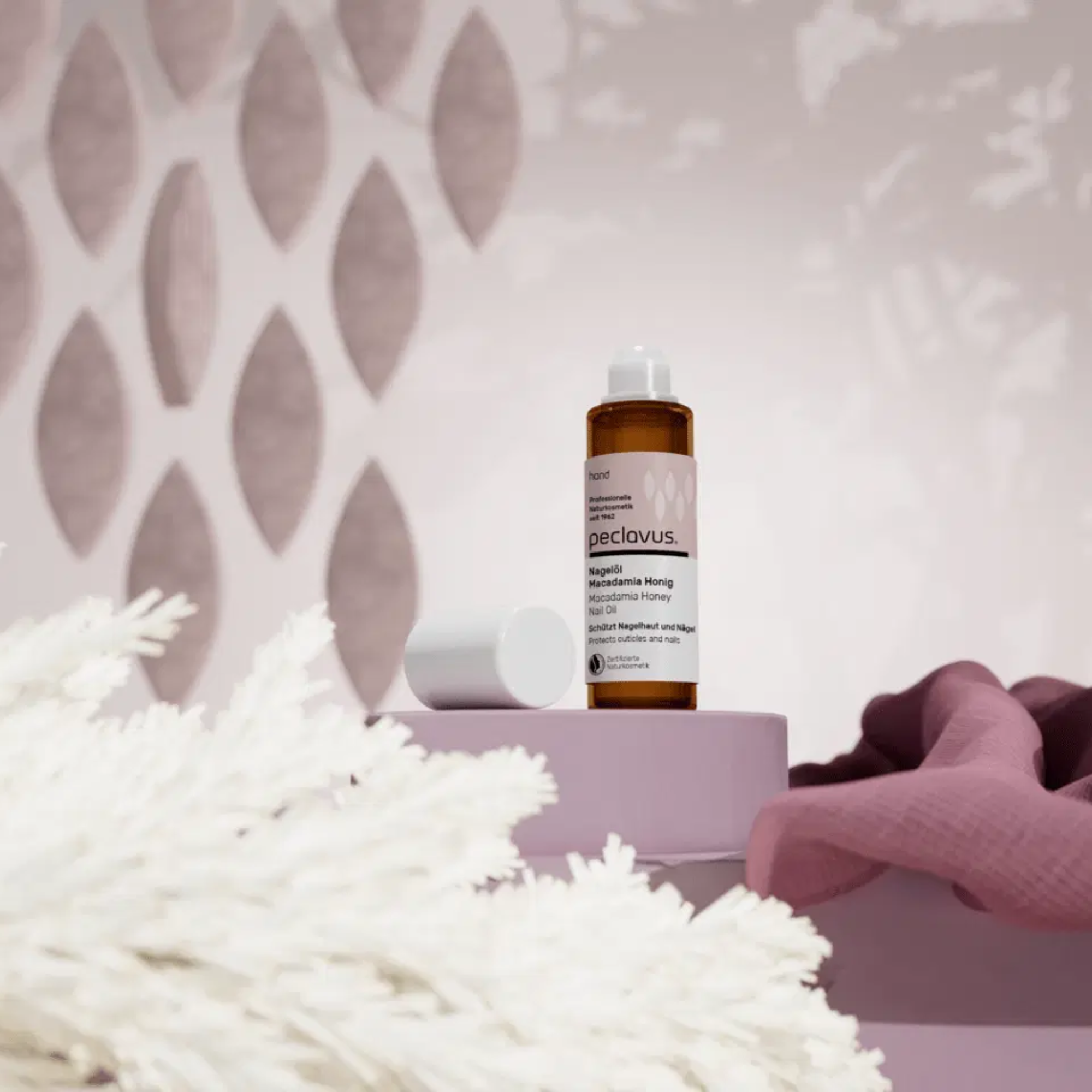 Moisturizing oil for cuticles and nails - Honey Macadamia scent - Peclavus