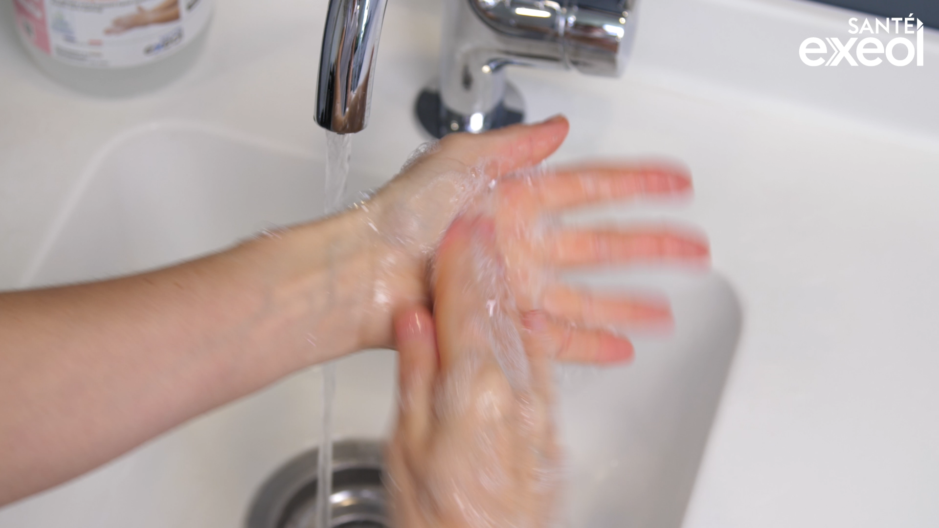 Load video: Hand and body washing lotion - Exeol skin - Sodel